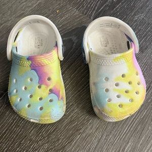 Toddler girl Crocs size 4c